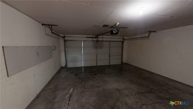 Building Photo - 212 Sims Ridge Dr