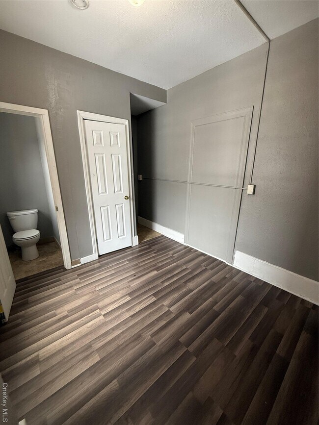 Building Photo - 60 Carroll St