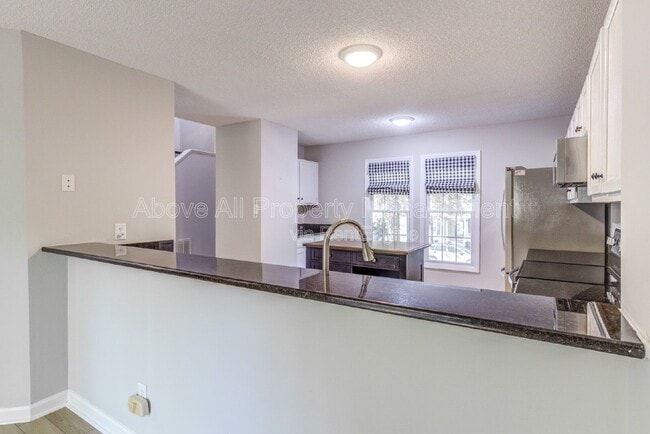 Building Photo - 103 Unaka Ct