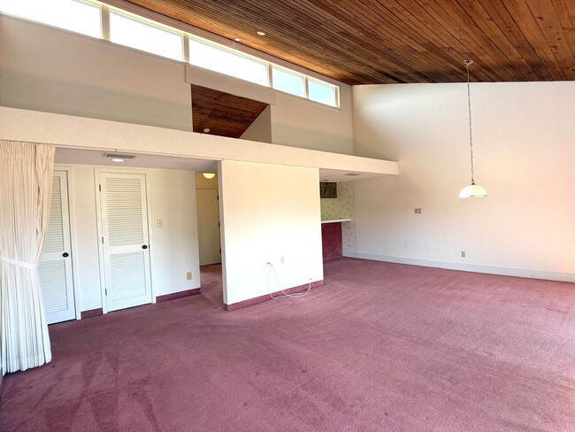 Building Photo - Charming 1-bedroom, 1-bath Gem in the Grenelefe Community!