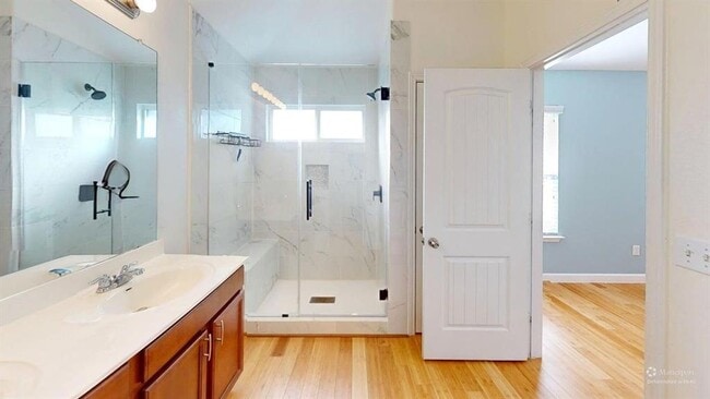 Building Photo - 112 Esparza Ct