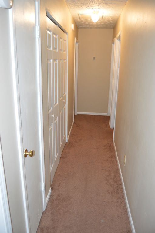 Building Photo - 132 Sandalwood Cir