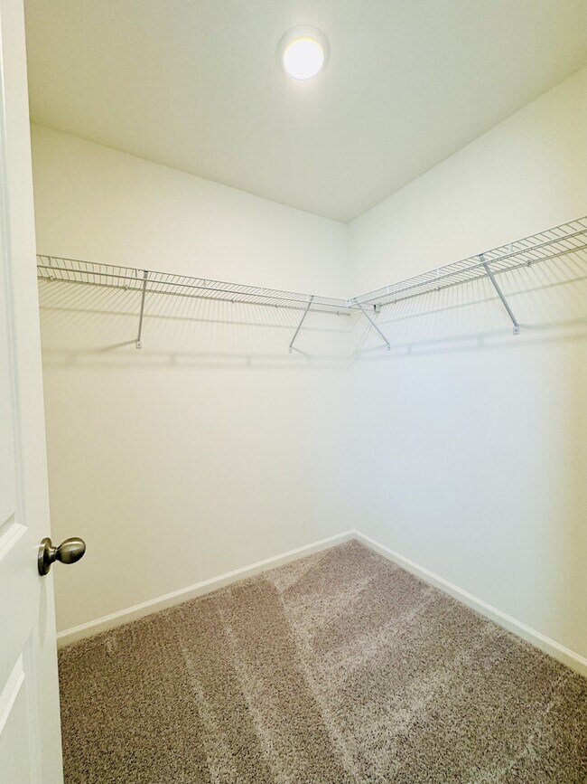 Building Photo - 623 Muster Fld Ct