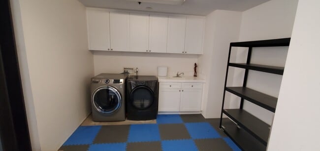 Laundry Room in Garage - 5350 Playa Vista Dr