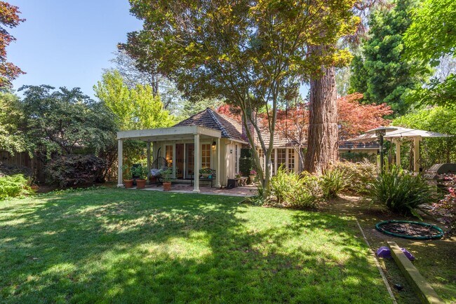 Building Photo - Charm of a Carmel Cottage in Menlo Park Al...