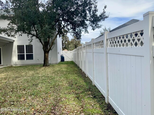 Building Photo - 121 Mahogany Bay Dr