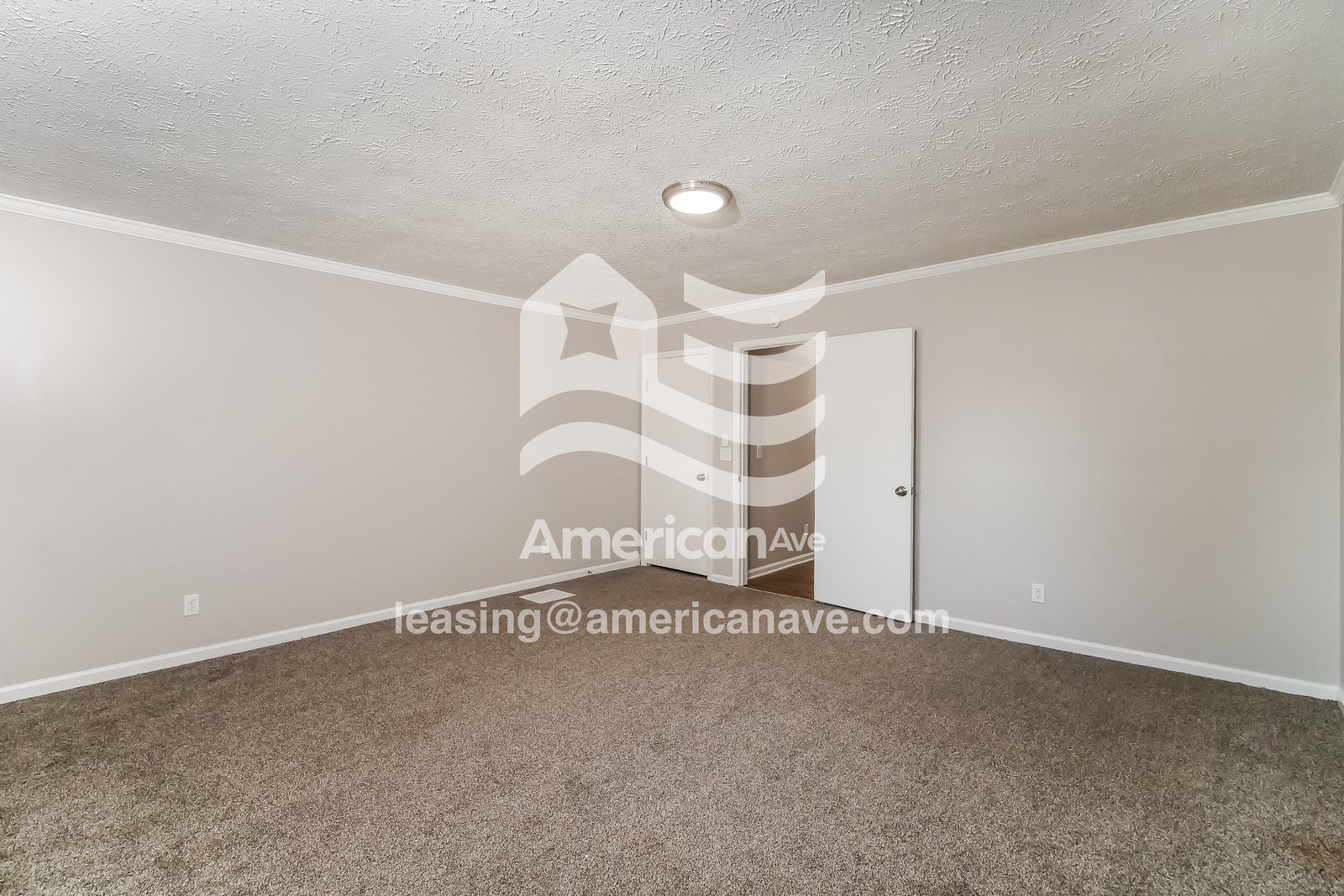 Building Photo - 724 W Royal St