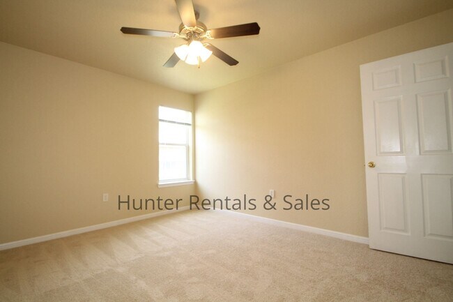 Building Photo - 4204 Elms Run Cir