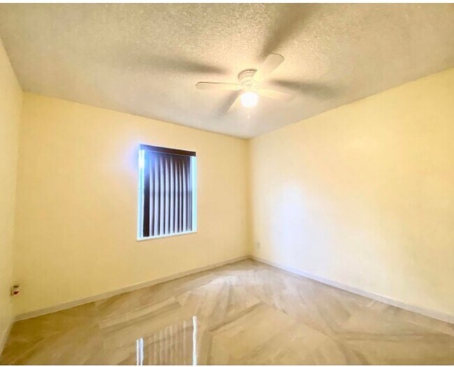 Building Photo - 5314 Blueberry Hill Ave