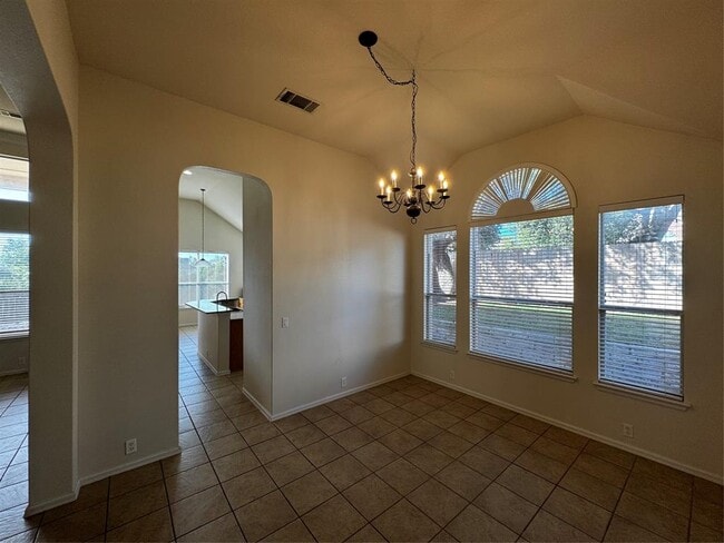 Building Photo - 136 Wild Plum Way