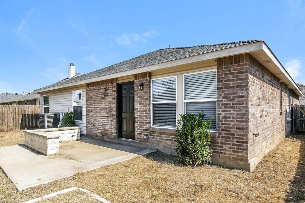 Building Photo - 9104 Old Clydesdale Dr
