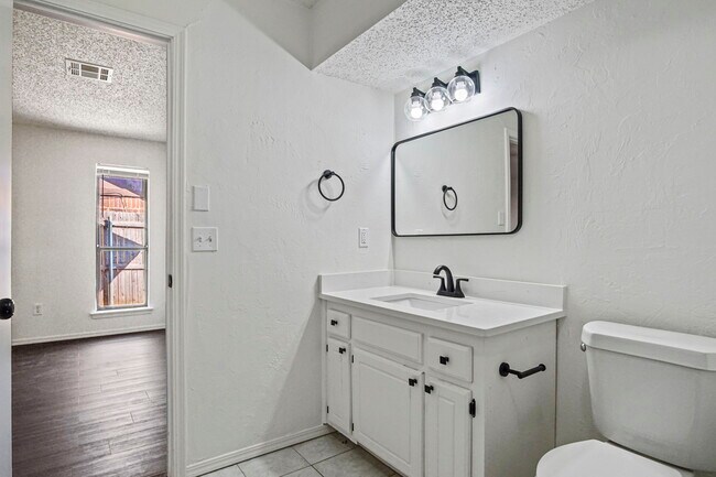 Building Photo - 8408 NW 109th St