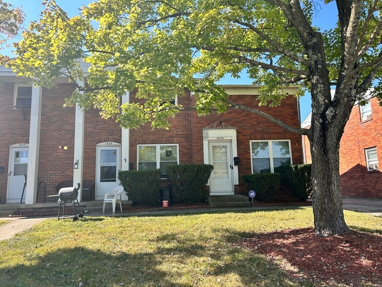 Building Photo - 1317 Barnett Rd