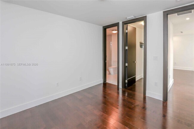 Building Photo - 8250 NW 33rd Terrace