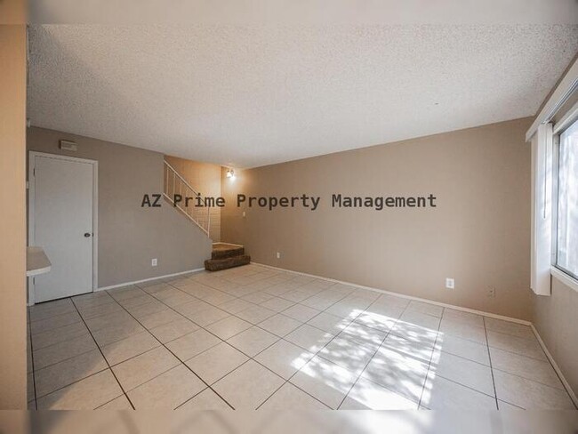 Building Photo - 4260 N 67th Dr