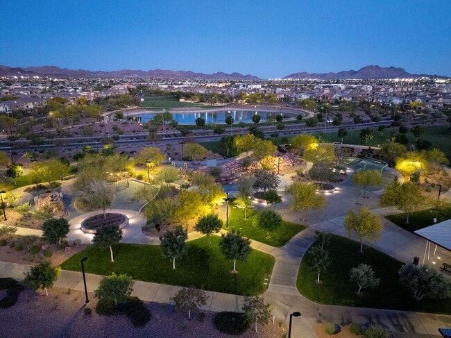 Building Photo - BRAND NEW 3 BED 2.5 BATH 2 CAR GARAGE TOWNHOUSE W/ LOFT IN CADENCE COMMUNITY