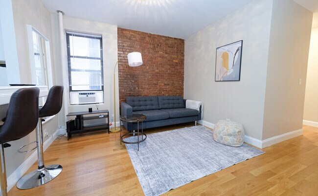 Building Photo - 180 Claremont Ave