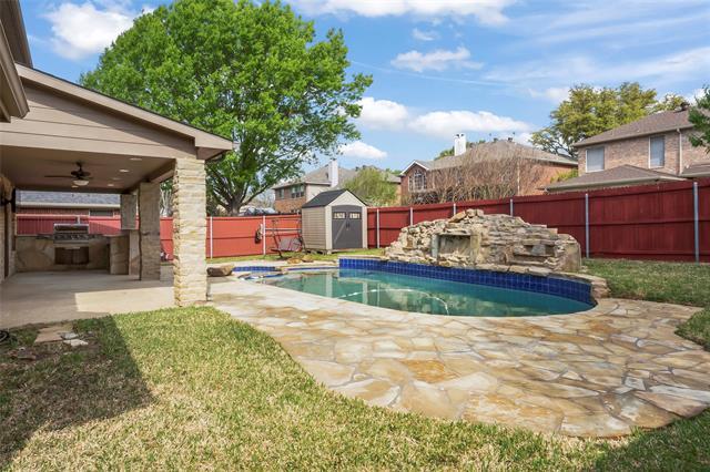 Building Photo - 2700 Timberwood Dr