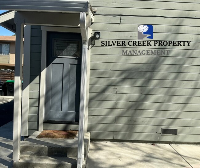 Building Photo - Move-In Ready Renovated 2BR in Sought-After Downtown Pleasanton