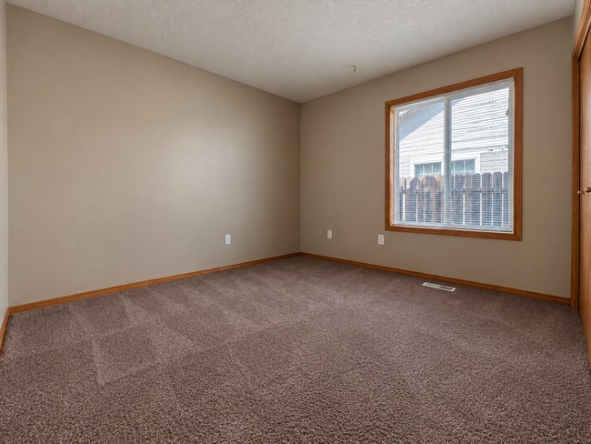 Building Photo - 17027 SW Lynnly Way