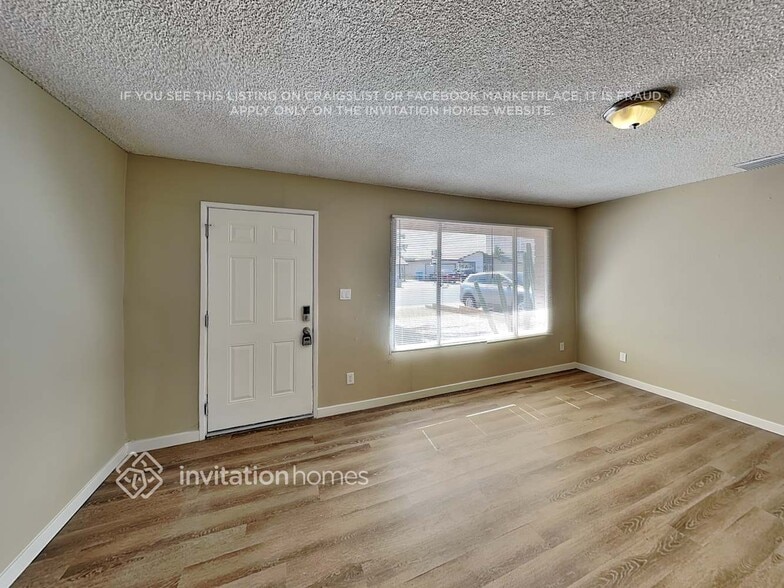 Building Photo - 3844 W Acapulco Ln