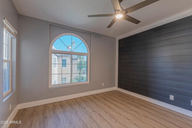 Building Photo - 9450 E Becker Ln