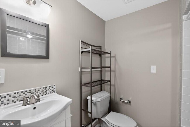 Building Photo - 5816 Apple Wood Ln