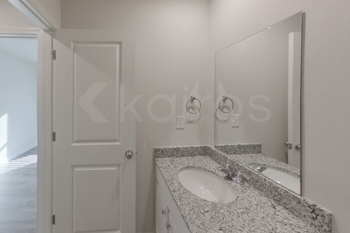 Building Photo - 524 Ivy Brook Way