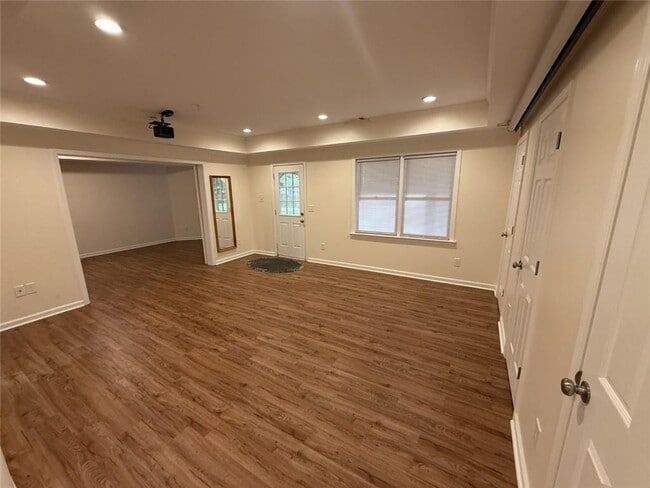 Building Photo - 5730 Devonshire Way