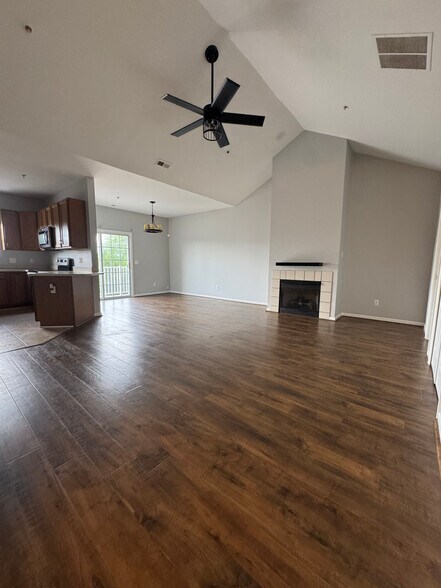 Building Photo - 17200 Addington Dr