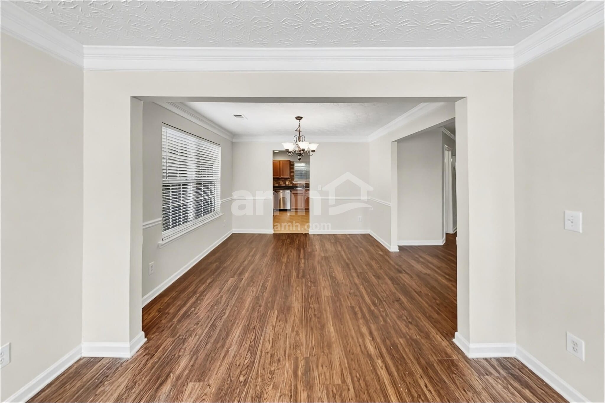 Building Photo - 218 Wild Flower Ln