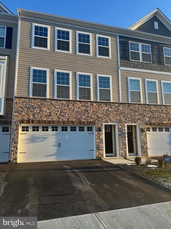 Building Photo - 451 Monte Farm Rd