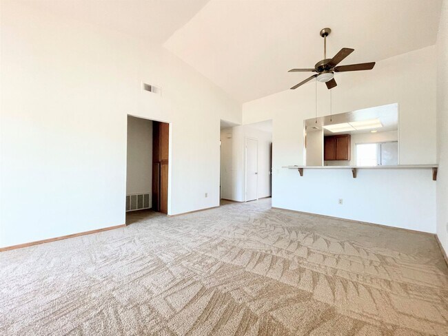 Building Photo - Upper Level Condo in The Villas of Calavera Hills!