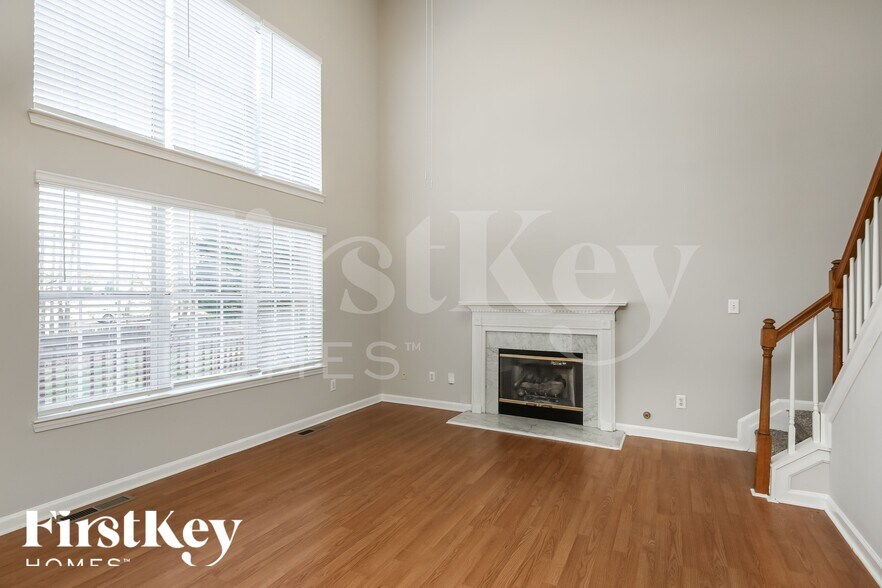 Building Photo - 4673 Devencrest Ln