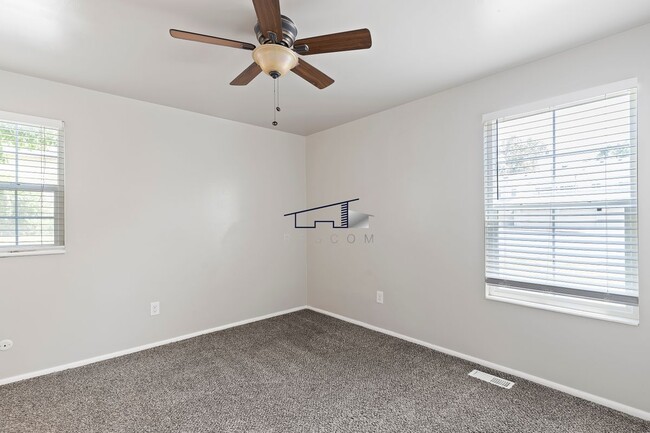 Building Photo - 77 Pheasantbrook Cir