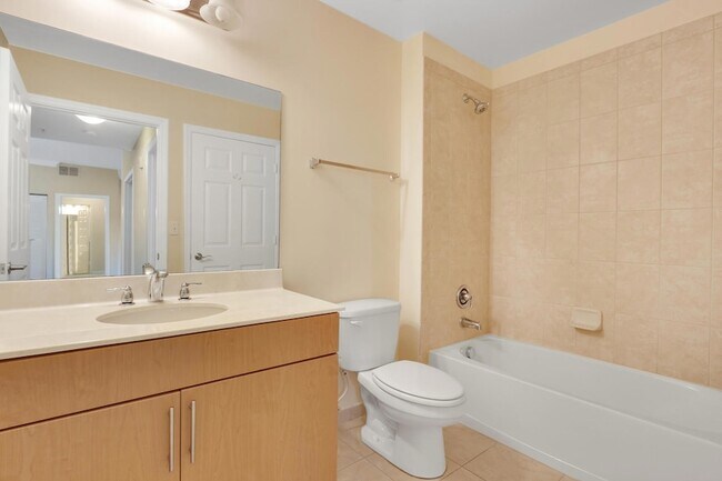 Building Photo - 4903 Midtown Ln