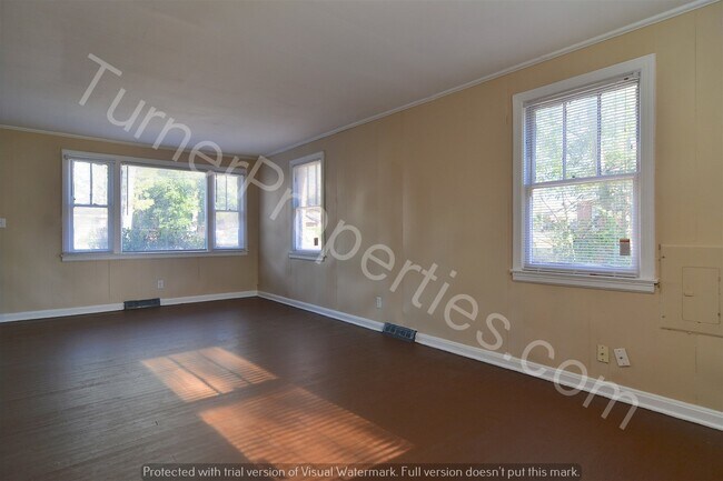 Building Photo - 720 Wilkes Rd, Columbia, SC 29203