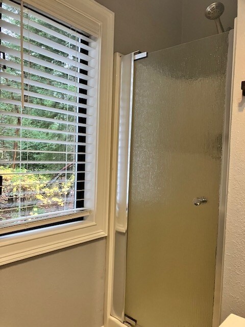 Building Photo - 5734 Garden Lane Northwest