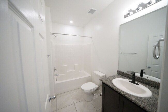 Building Photo - Showings Available Now