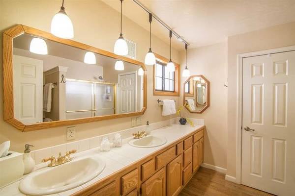 Building Photo - 13765 Mogul Way