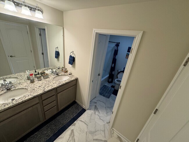 Building Photo - 4859 Broomfield Way