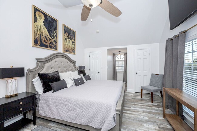 Building Photo - 1102 Stanfield Point Rd