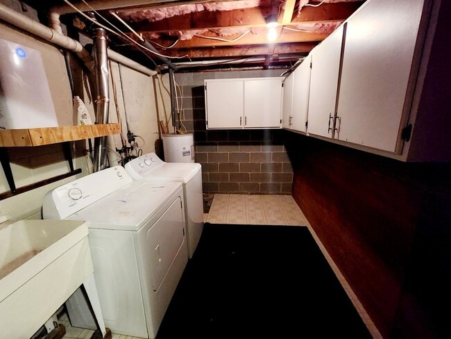 Building Photo - 3 Bedroom 1.5 Bath Available in Elizabethtown!