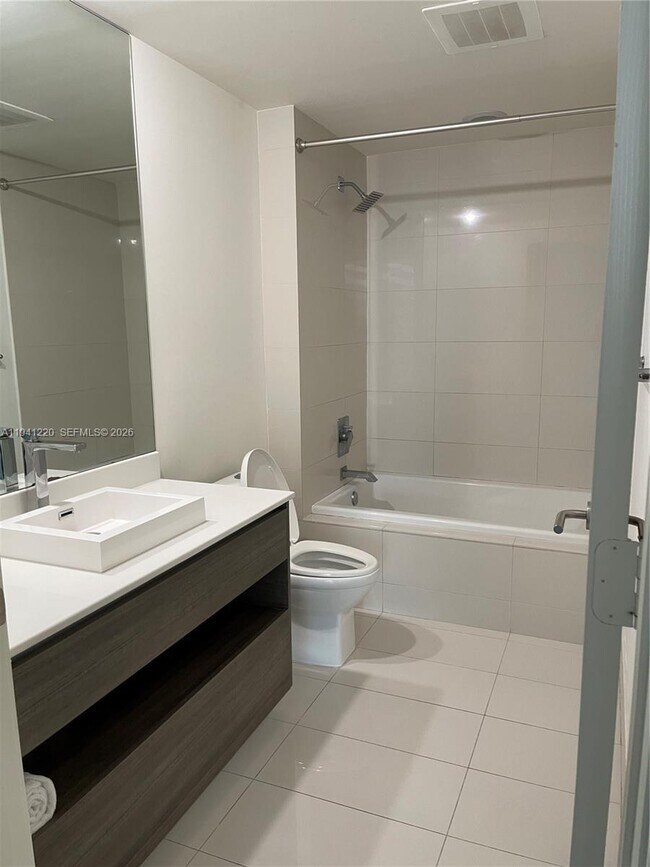 Building Photo - 1100 S Miami Ave