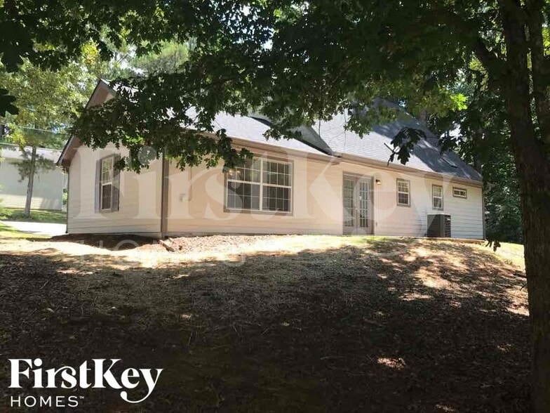 Building Photo - 20 Mildred Ln