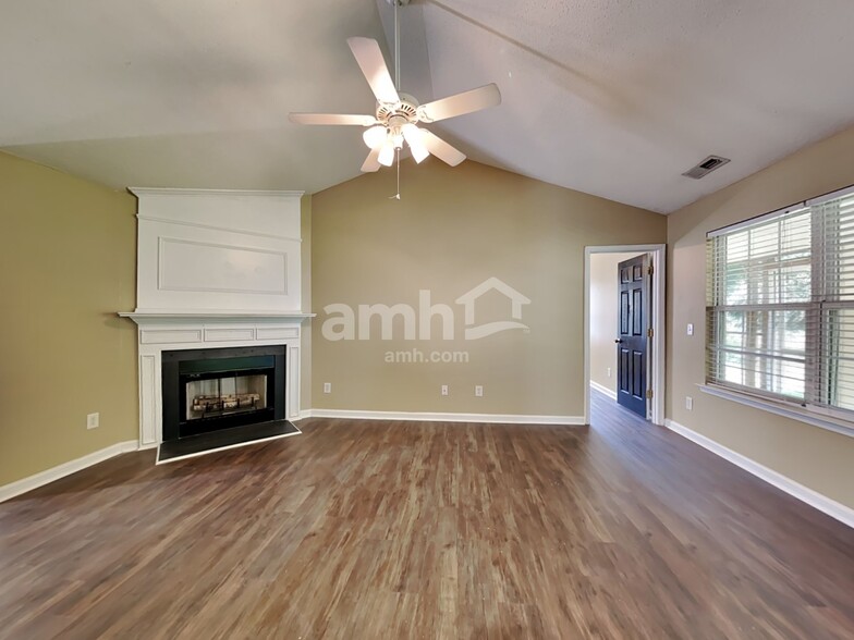 Building Photo - 1103 Poplar Ridge Rd