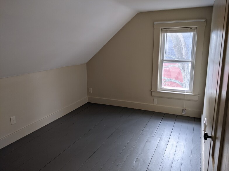 Building Photo - 100 Portland Ave