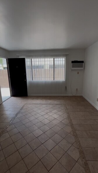 Building Photo - 14228 Tiara St