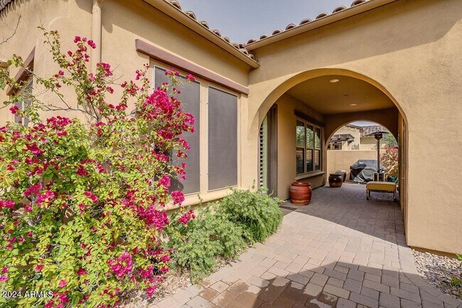 Building Photo - 9221 E Desert View