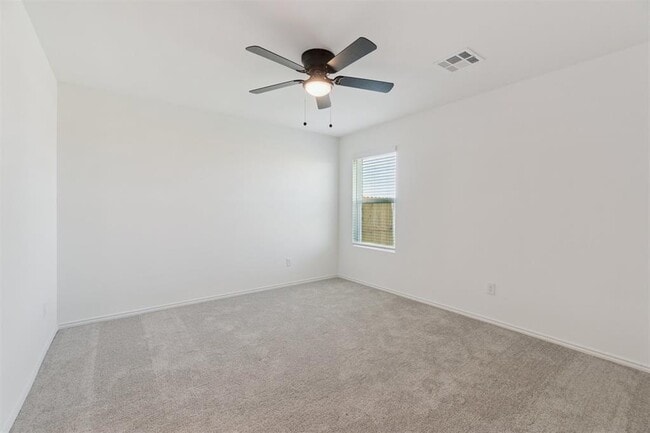 Building Photo - 5925 Bradford Pear Ln